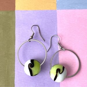 Vintage silvertone & green & white art glass dangle earrings